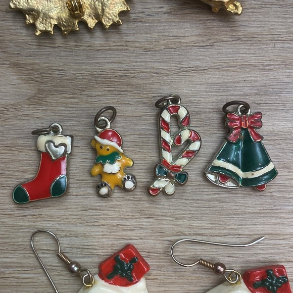 Vintage Christmas Jewelry bundle - Picture 4 of 10